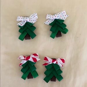 2 sets of Christmas hair clips barrettes
